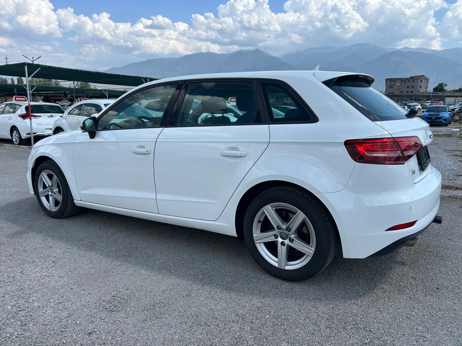 Audi A3 1.6TDI/Sportback, снимка 5 - Автомобили и джипове - 55832053