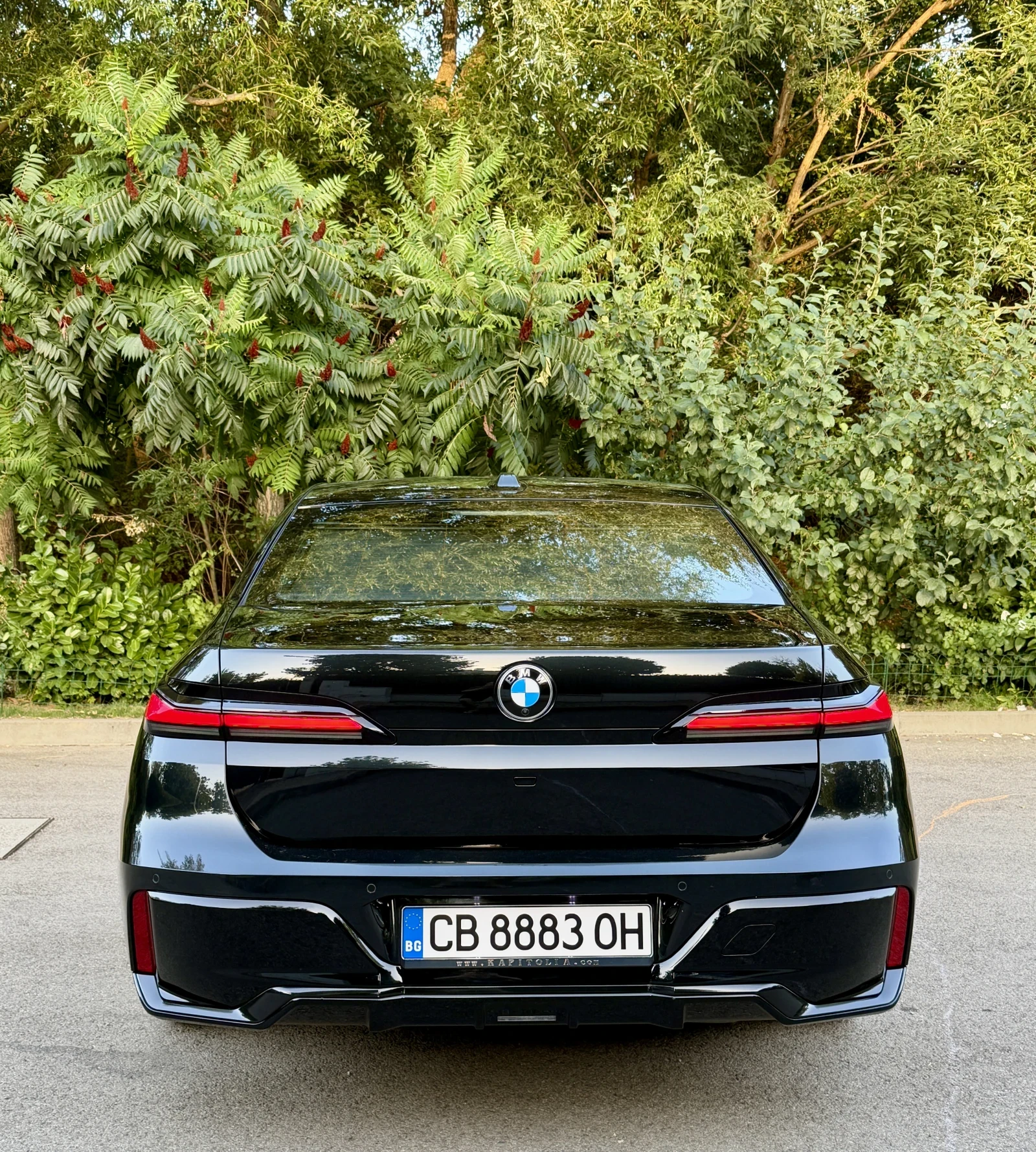 BMW 740 d Xybrid-M-Paket-FULL MAAXXS-Гаранция 03.2028г, снимка 6 - Автомобили и джипове - 55849333