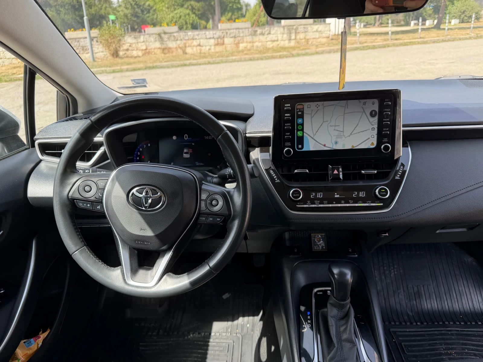 Toyota Corolla Toyota Corolla 1.5 Бензин Автоматик | 2022 | Отлич, снимка 14 - Автомобили и джипове - 55872642