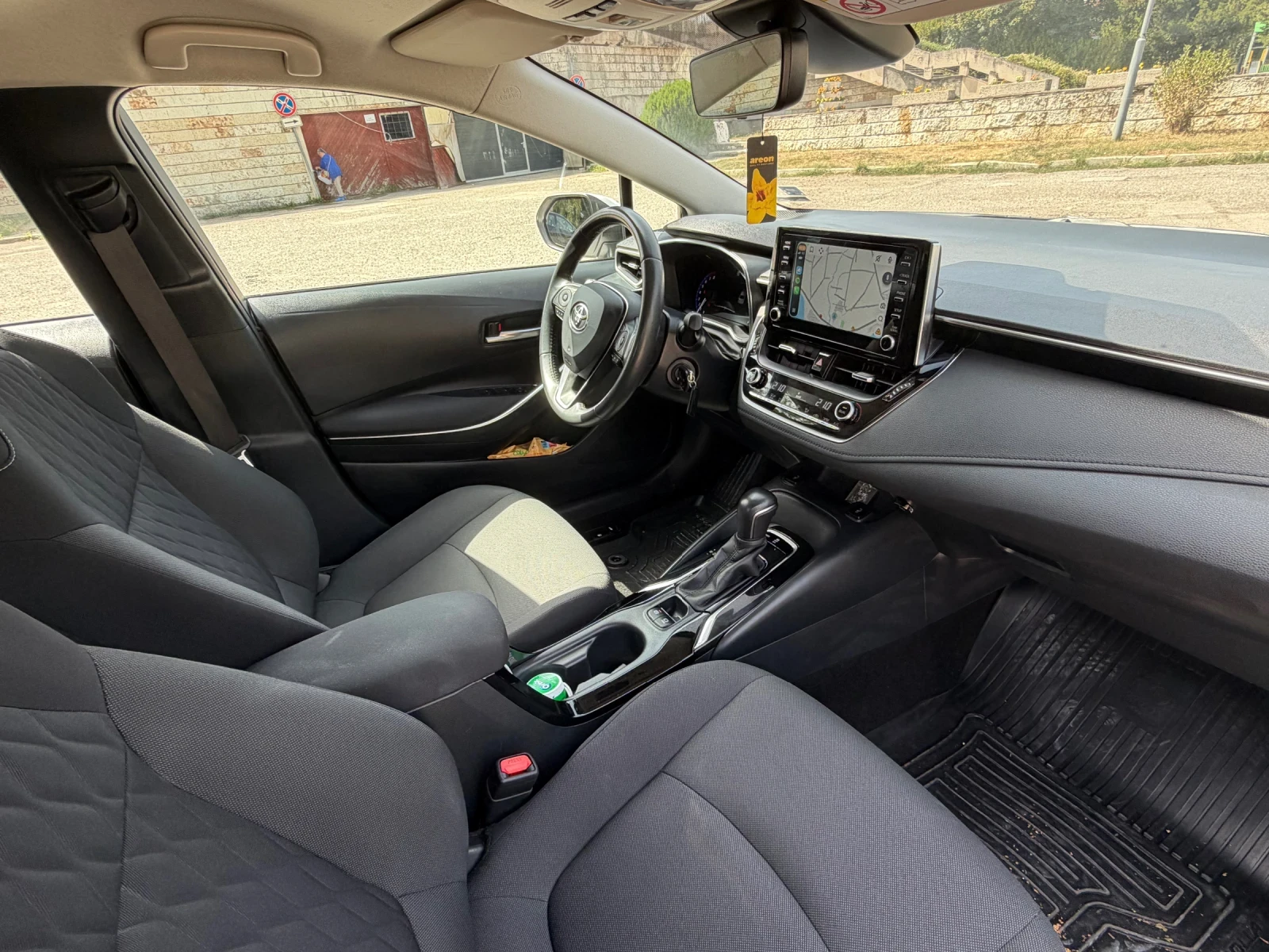Toyota Corolla Toyota Corolla 1.5 Бензин Автоматик | 2022 | Отлич, снимка 12 - Автомобили и джипове - 55872642