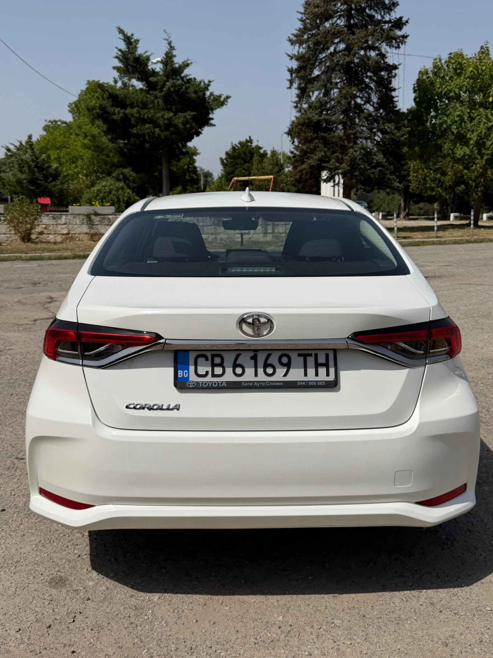 Toyota Corolla Toyota Corolla 1.5 Бензин Автоматик | 2022 | Отлич, снимка 3 - Автомобили и джипове - 55872642