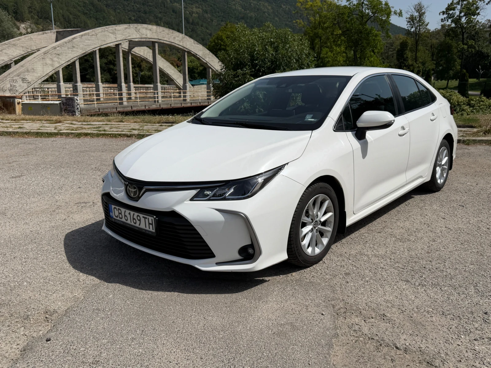 Toyota Corolla Toyota Corolla 1.5 Бензин Автоматик | 2022 | Отлич, снимка 17 - Автомобили и джипове - 55872642