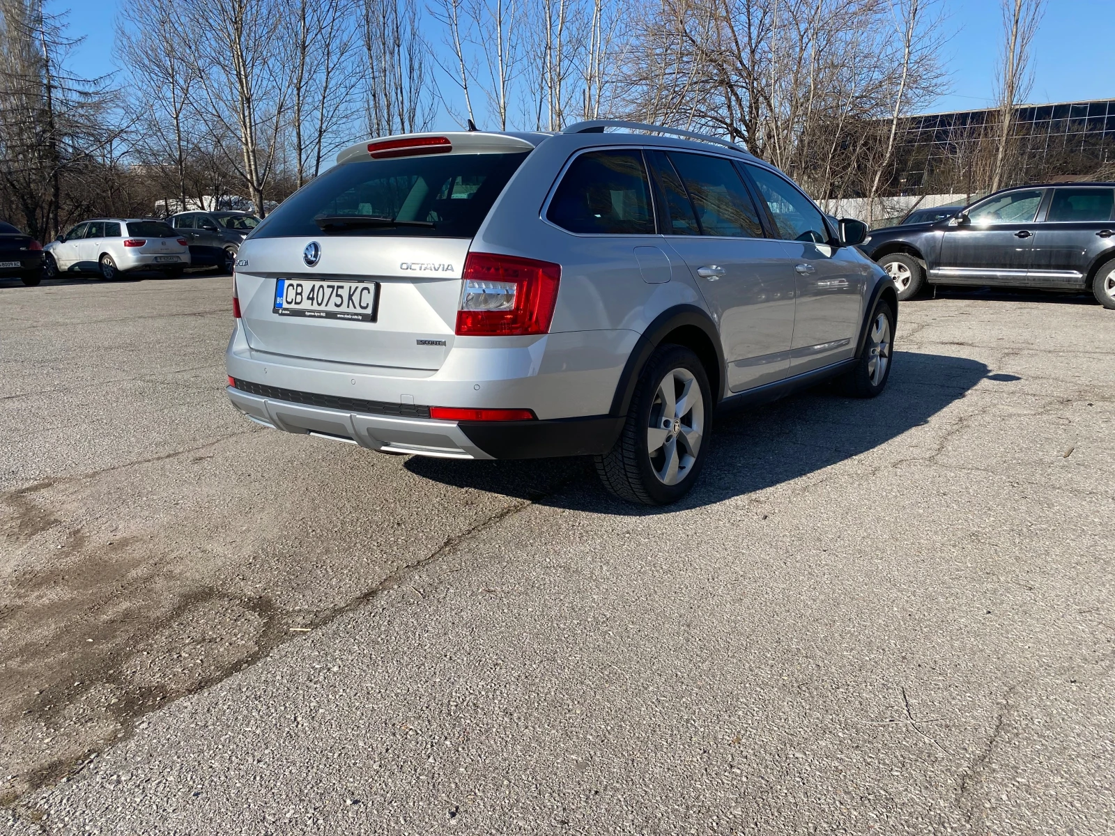 Skoda Octavia Scout, снимка 2 - Автомобили и джипове - 56465177