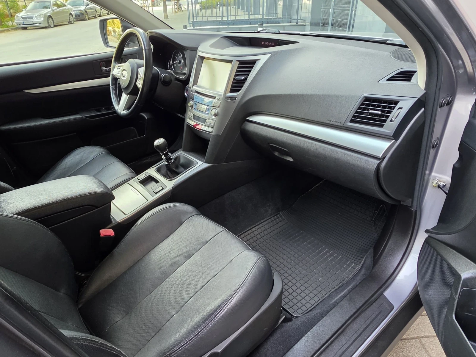 Subaru Outback 2.5 #FULL #, снимка 10 - Автомобили и джипове - 56475384