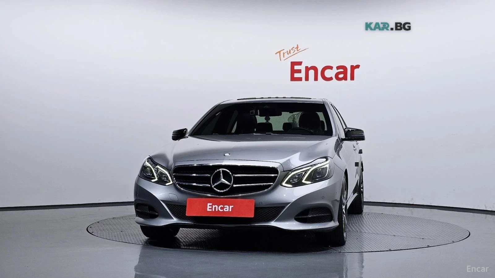 Mercedes-Benz E 220, снимка 3 - Автомобили и джипове - 56689880