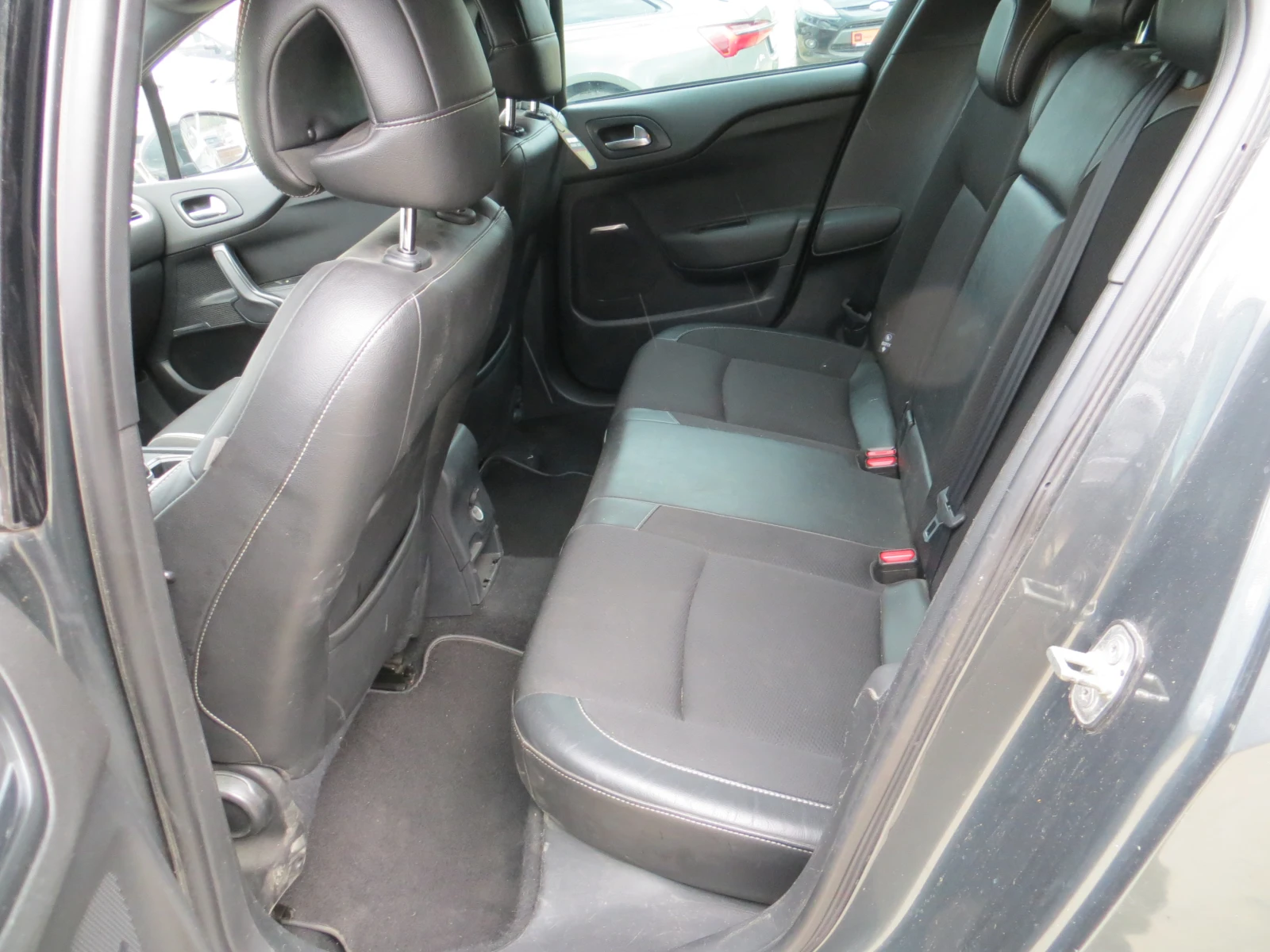 Citroen DS4 1.6HDI, снимка 12 - Автомобили и джипове - 56722666