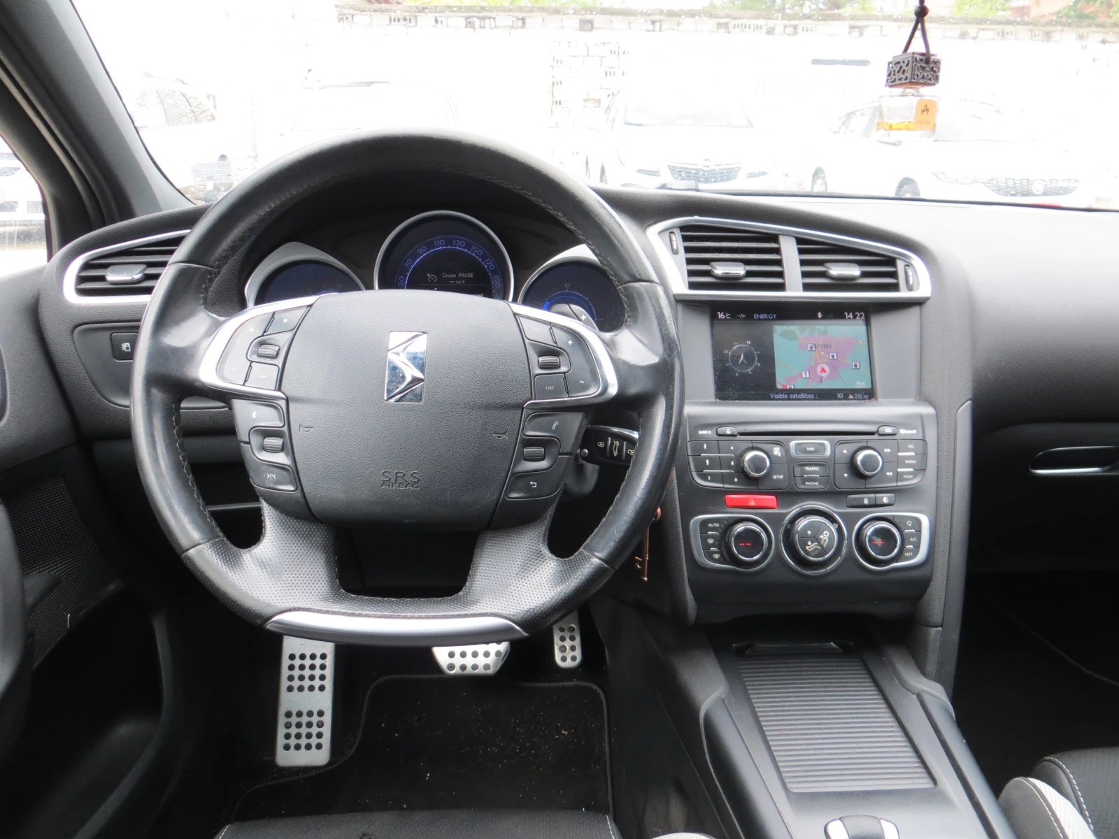 Citroen DS4 1.6HDI, снимка 14 - Автомобили и джипове - 56722666