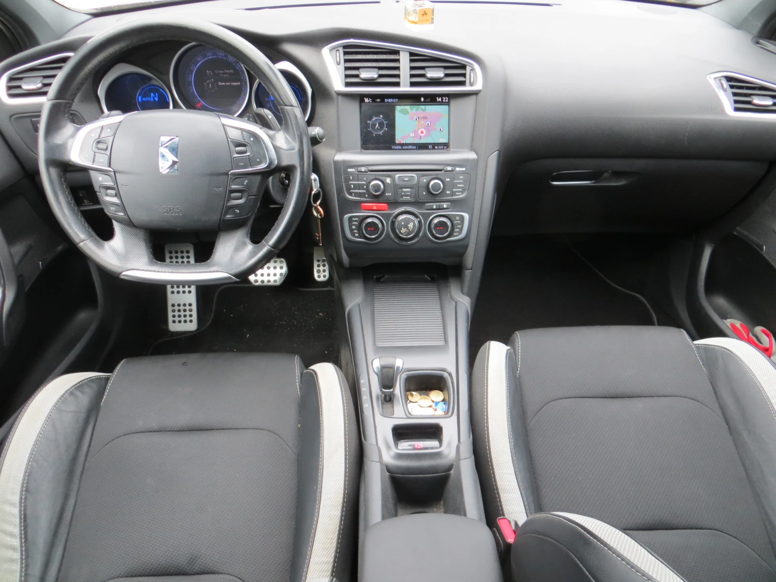 Citroen DS4 1.6HDI, снимка 13 - Автомобили и джипове - 56722666