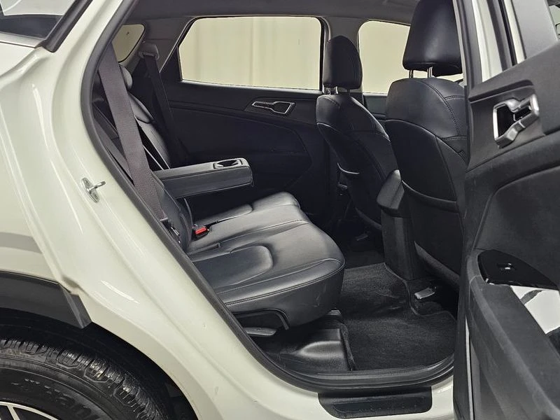 Kia Sportage 1.6 Automatic, снимка 16 - Автомобили и джипове - 55587993