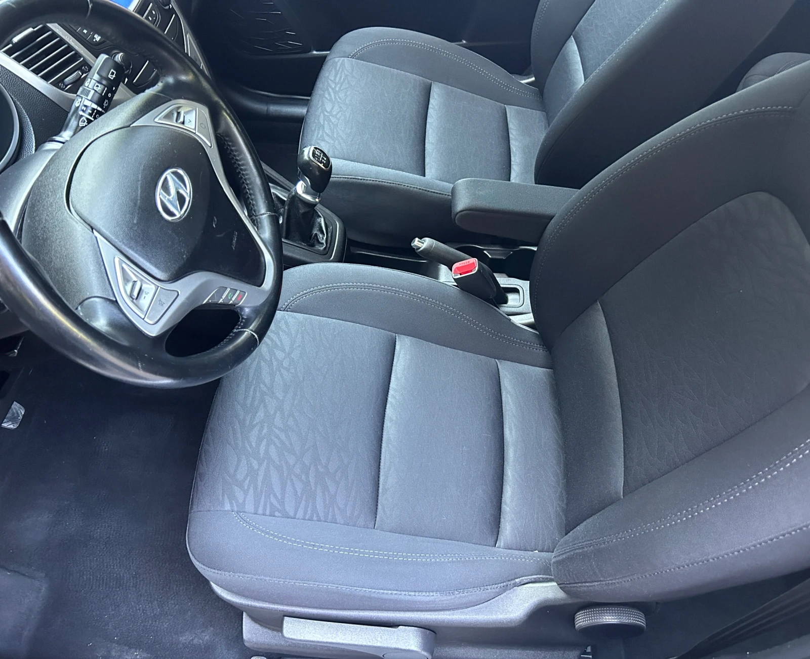 Hyundai Ix20 1.4 бензин, 96700 км ! - изображение 10