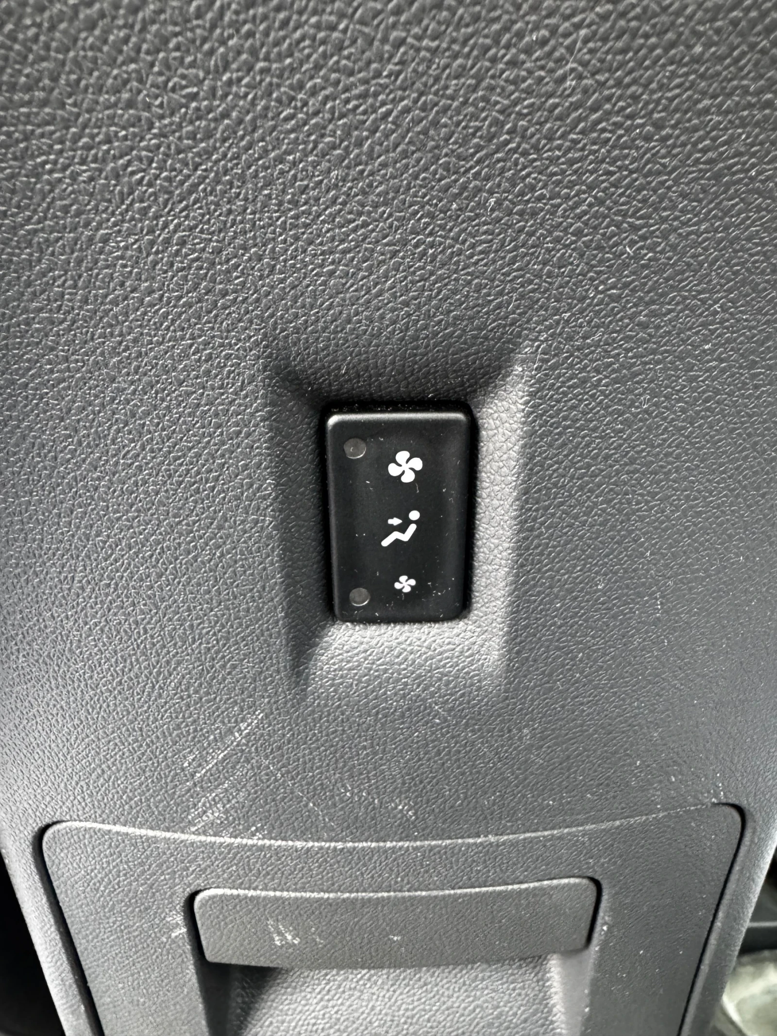 Renault Koleos 2.5i PANO* KEYLESS* BOSE | Mobile.bg   12