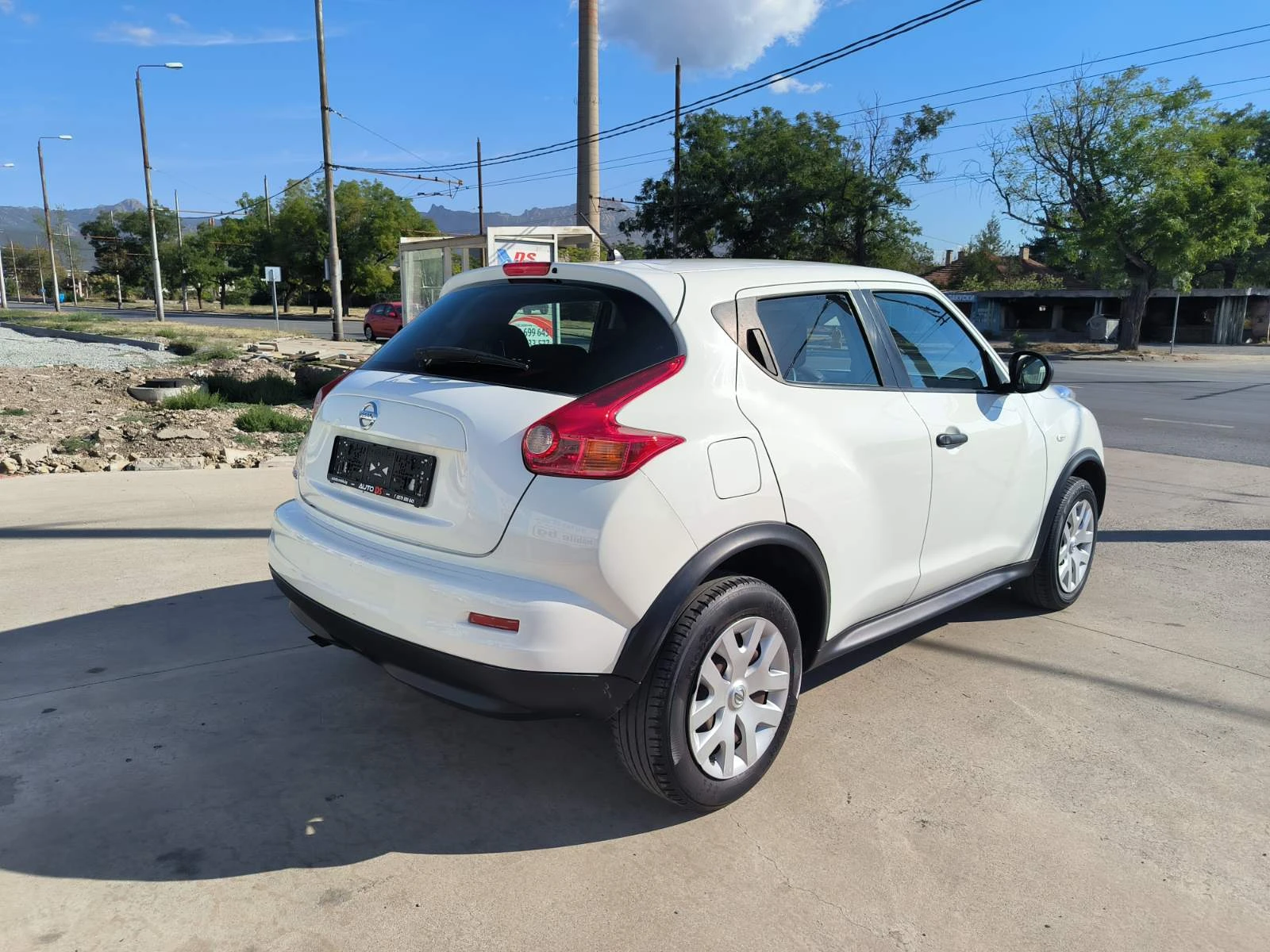 Nissan Juke 1.6i-Euro-5A - изображение 5