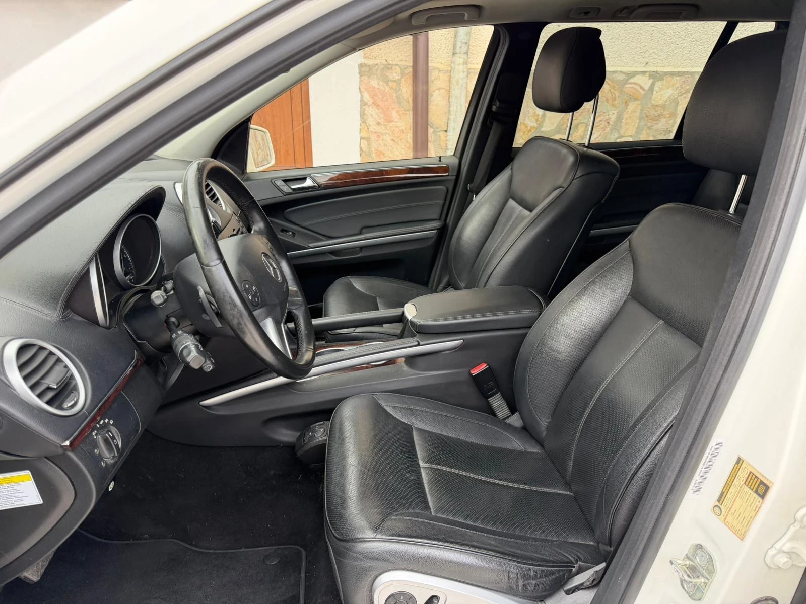 Mercedes-Benz GL 550  - изображение 4