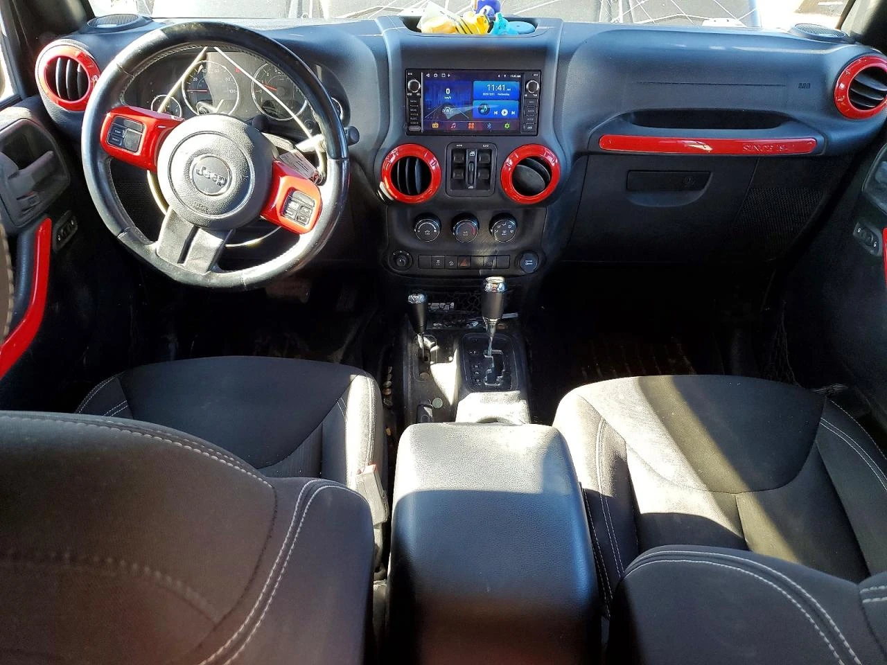 Jeep Wrangler UNLIMITED SAHARA - изображение 8