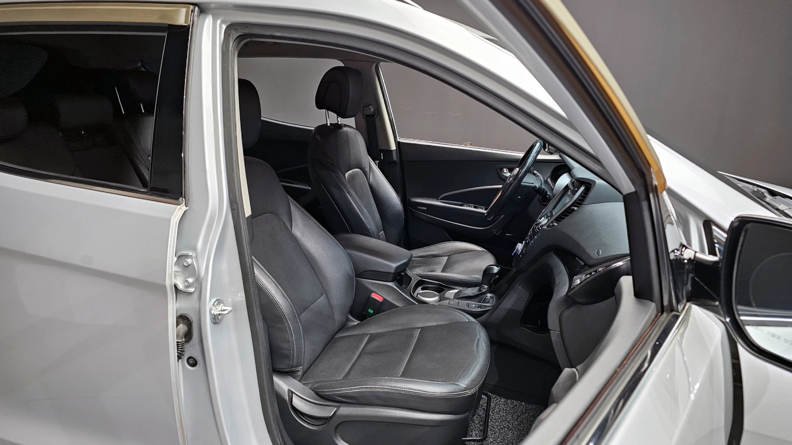 Hyundai Santa fe 2.0CRDI/4x4/Пълна сервизна !!! - изображение 9