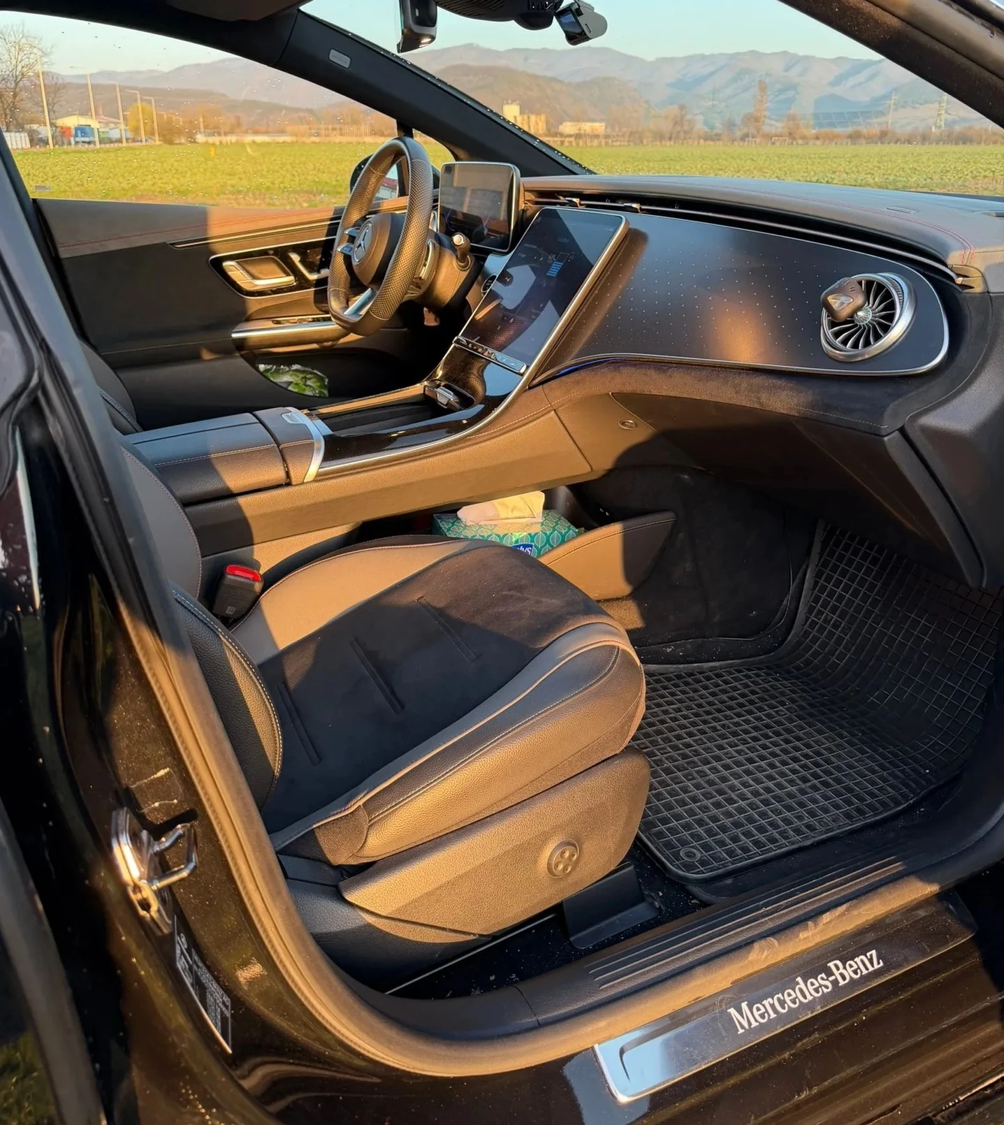 Mercedes-Benz EQE 350+ AMG-Line, снимка 5 - Автомобили и джипове - 53907838