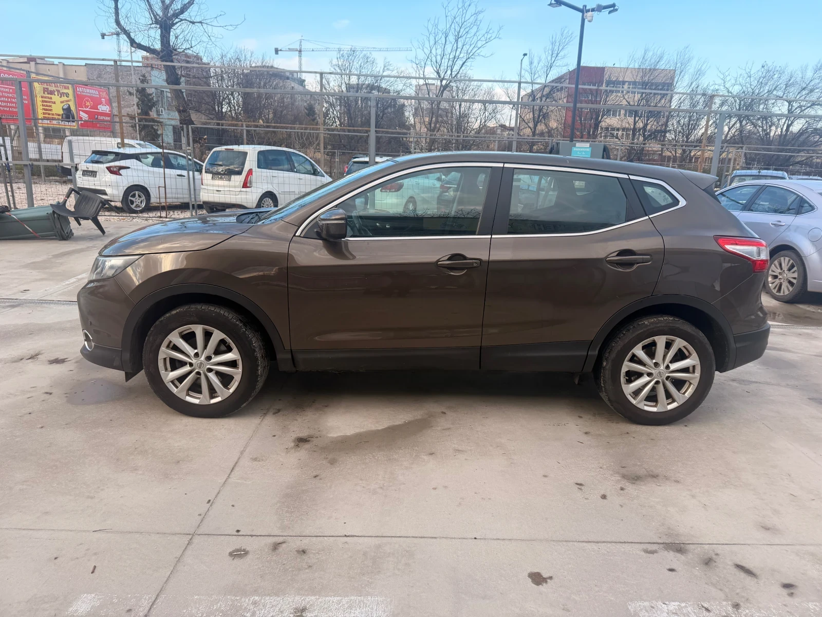 Nissan Qashqai 1.2 I, снимка 3 - Автомобили и джипове - 54214969