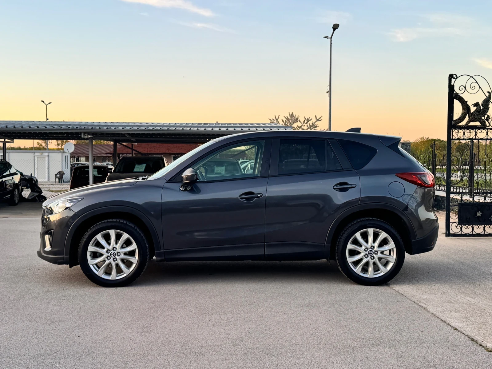 Mazda CX-5 2.2Sky-ACTIV 4x4 АВТОМАТ, снимка 2 - Автомобили и джипове - 54359400