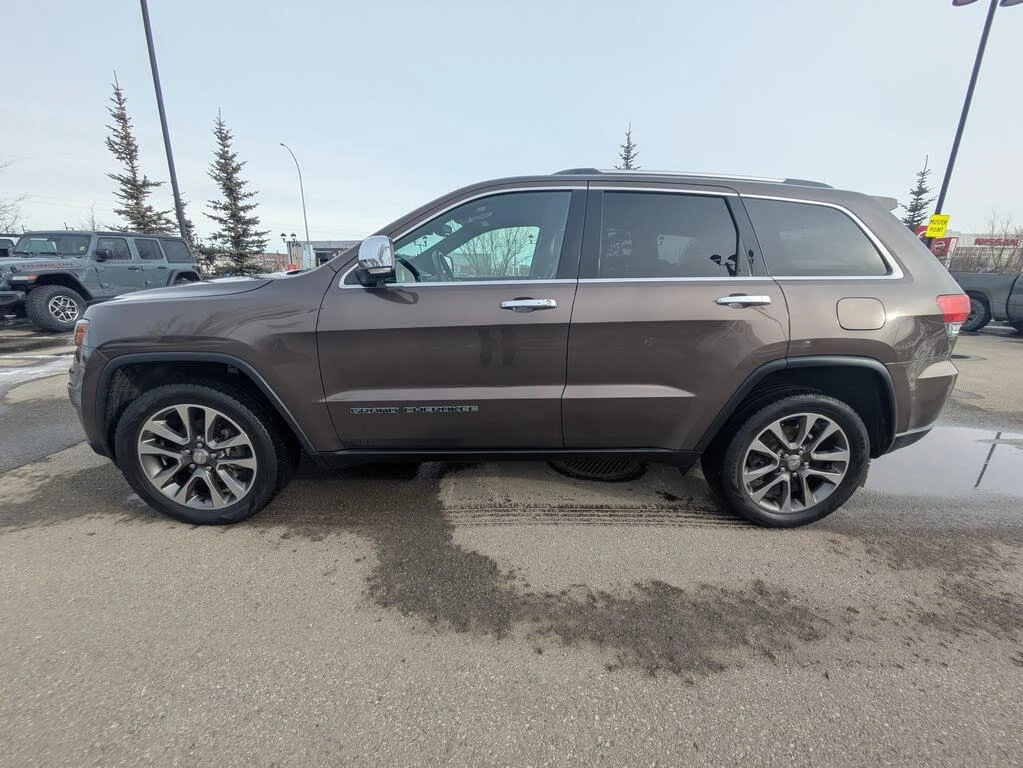 Jeep Grand cherokee Limited 3.6* Обдухване* Alpina* Подгрев* Пано* 8ZF, снимка 3 - Автомобили и джипове - 54370707