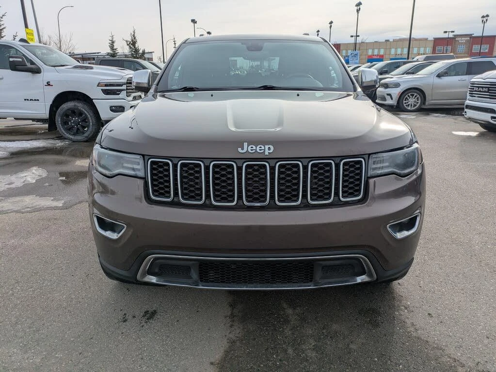 Jeep Grand cherokee Limited 3.6* Обдухване* Alpina* Подгрев* Пано* 8ZF, снимка 2 - Автомобили и джипове - 54370707