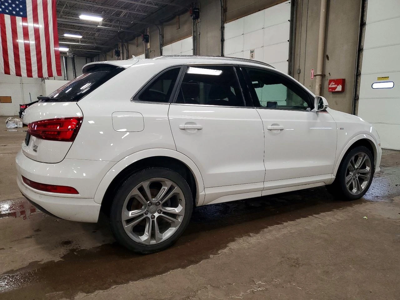 Audi Q3 2l Premium Plus, снимка 3 - Автомобили и джипове - 54496909
