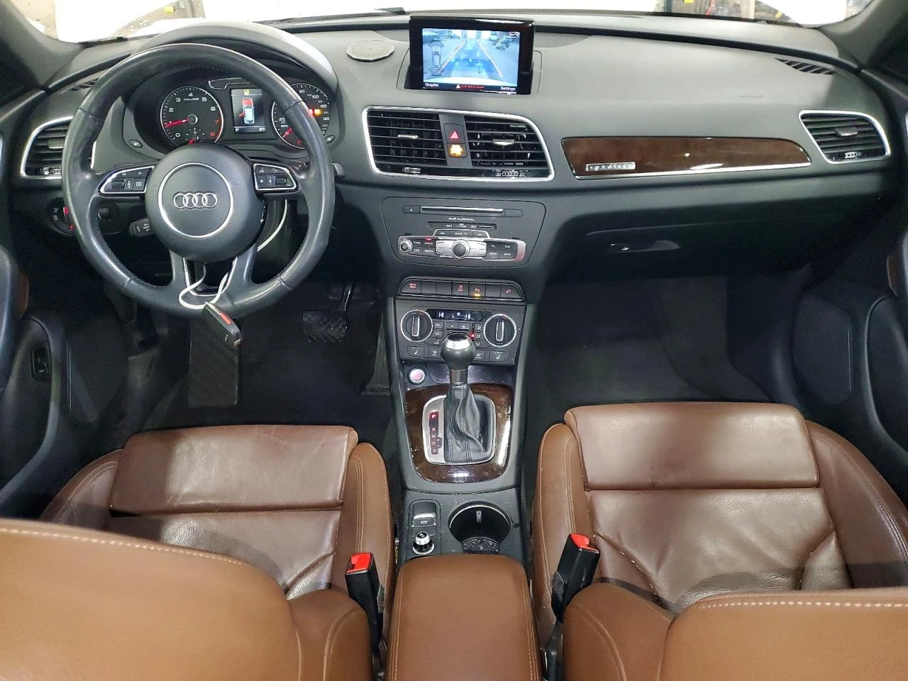 Audi Q3 2l Premium Plus, снимка 8 - Автомобили и джипове - 54496909