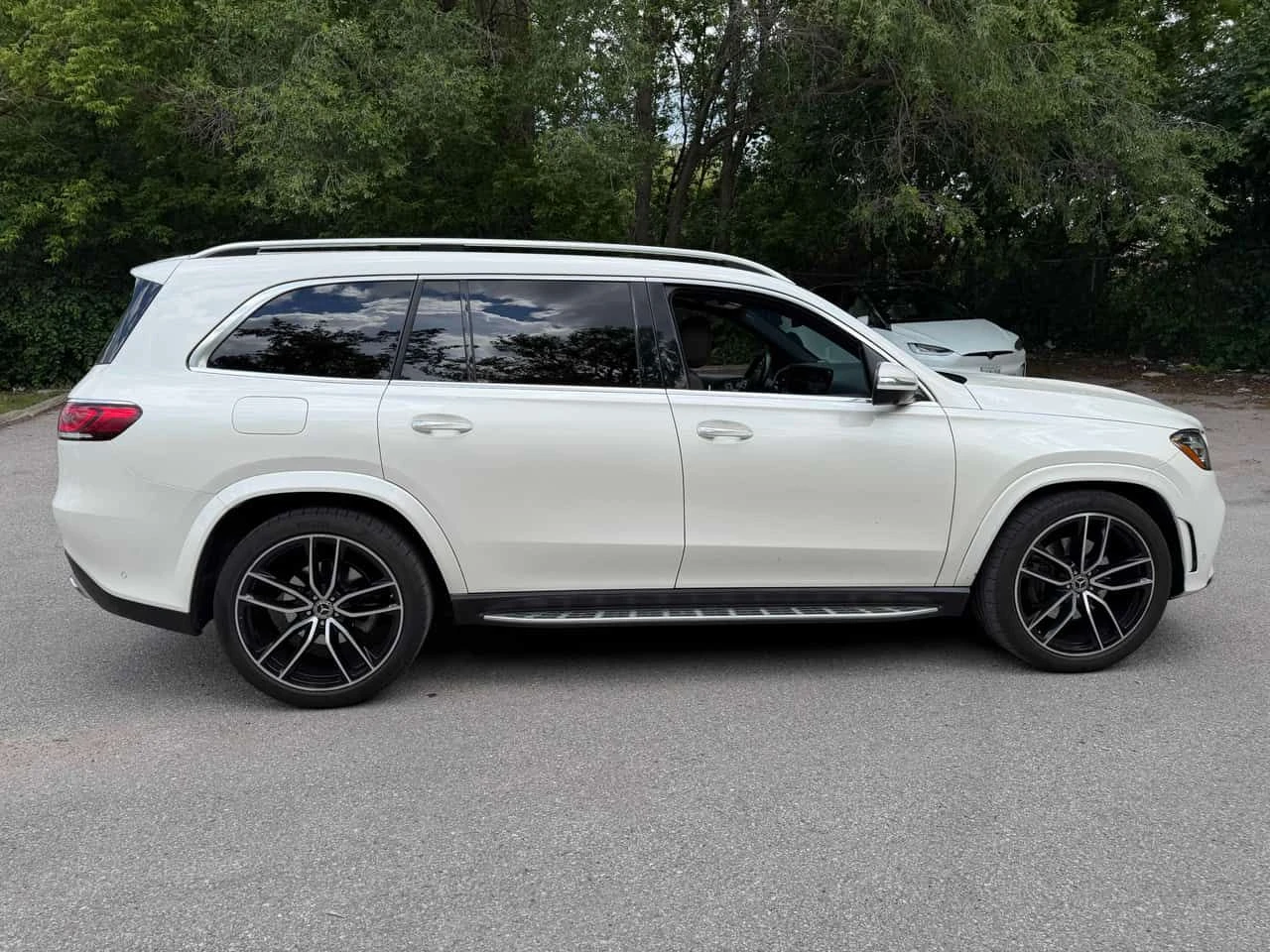 Mercedes-Benz GLS 450 * 7 МЕСТЕН * ДИСТРОНИК * 360 * PANO, снимка 3 - Автомобили и джипове - 54935537