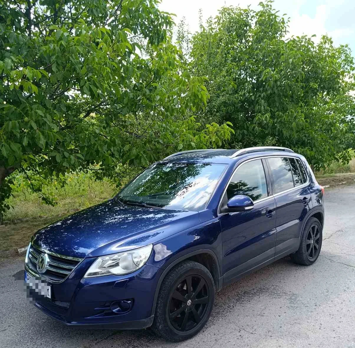 VW Tiguan 2.0 TDI, снимка 3 - Автомобили и джипове - 55607147