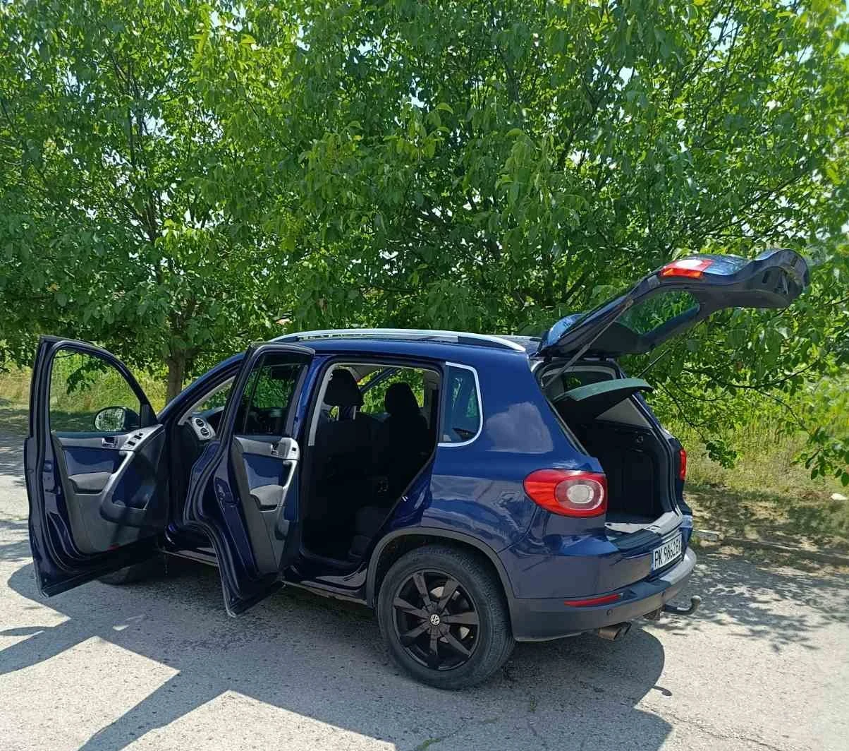 VW Tiguan 2.0 TDI, снимка 7 - Автомобили и джипове - 55607147