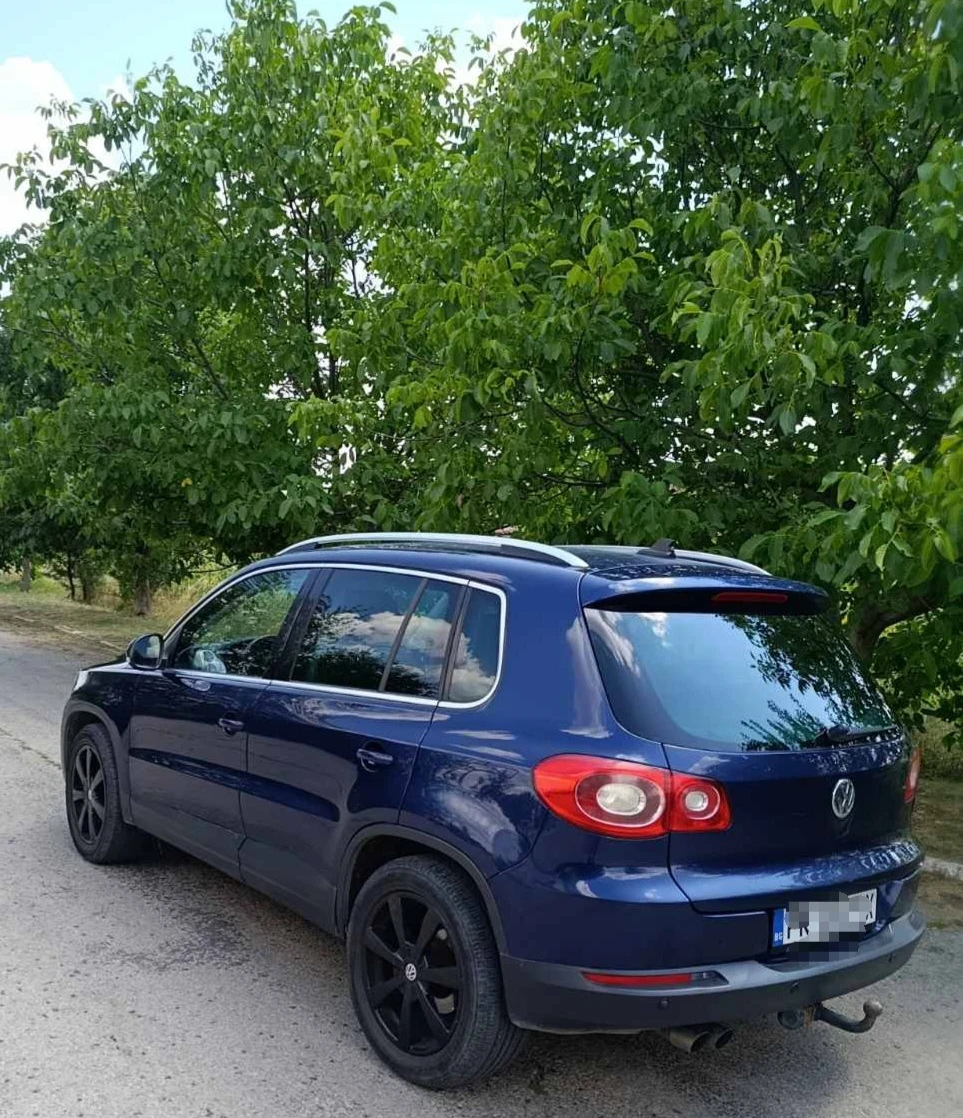 VW Tiguan 2.0 TDI, снимка 4 - Автомобили и джипове - 55607147