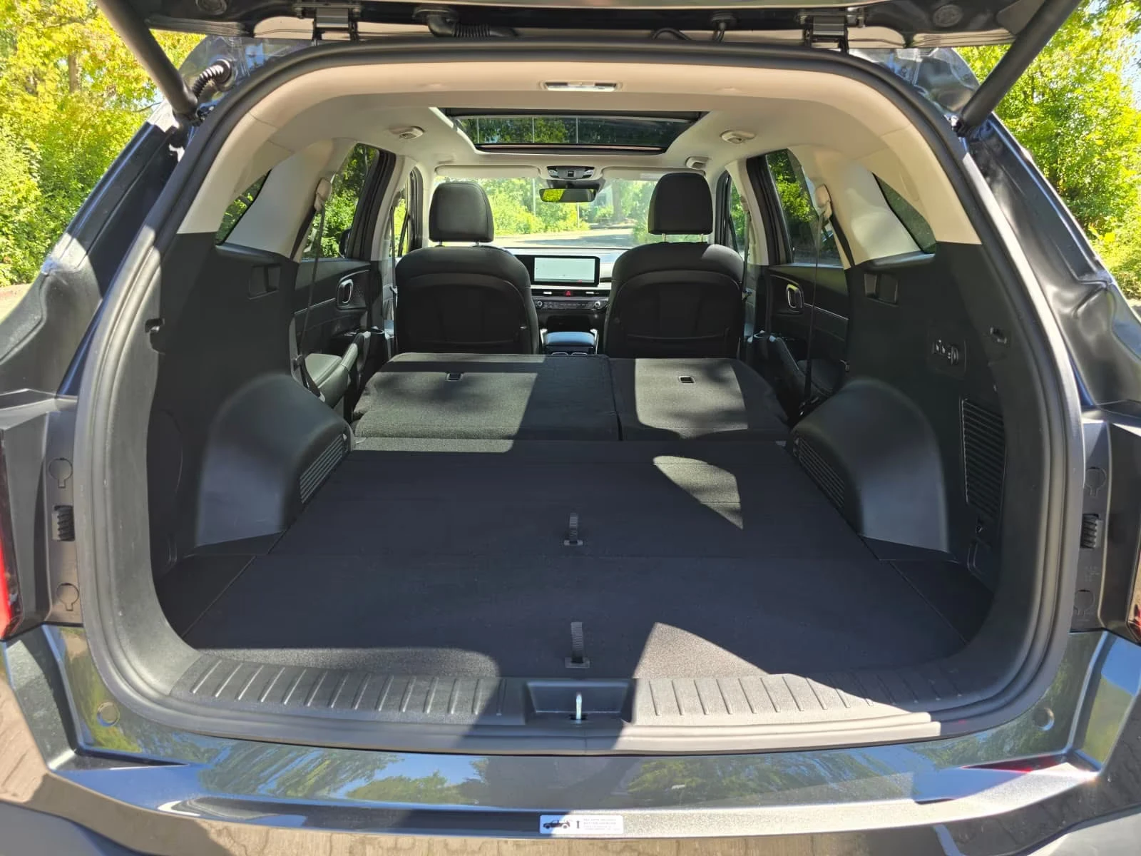 Kia Sorento PHEV/252HP/PLUG&RIDE/PANO/360/MEMO/NAVI/LED/601q, снимка 14 - Автомобили и джипове - 55689534