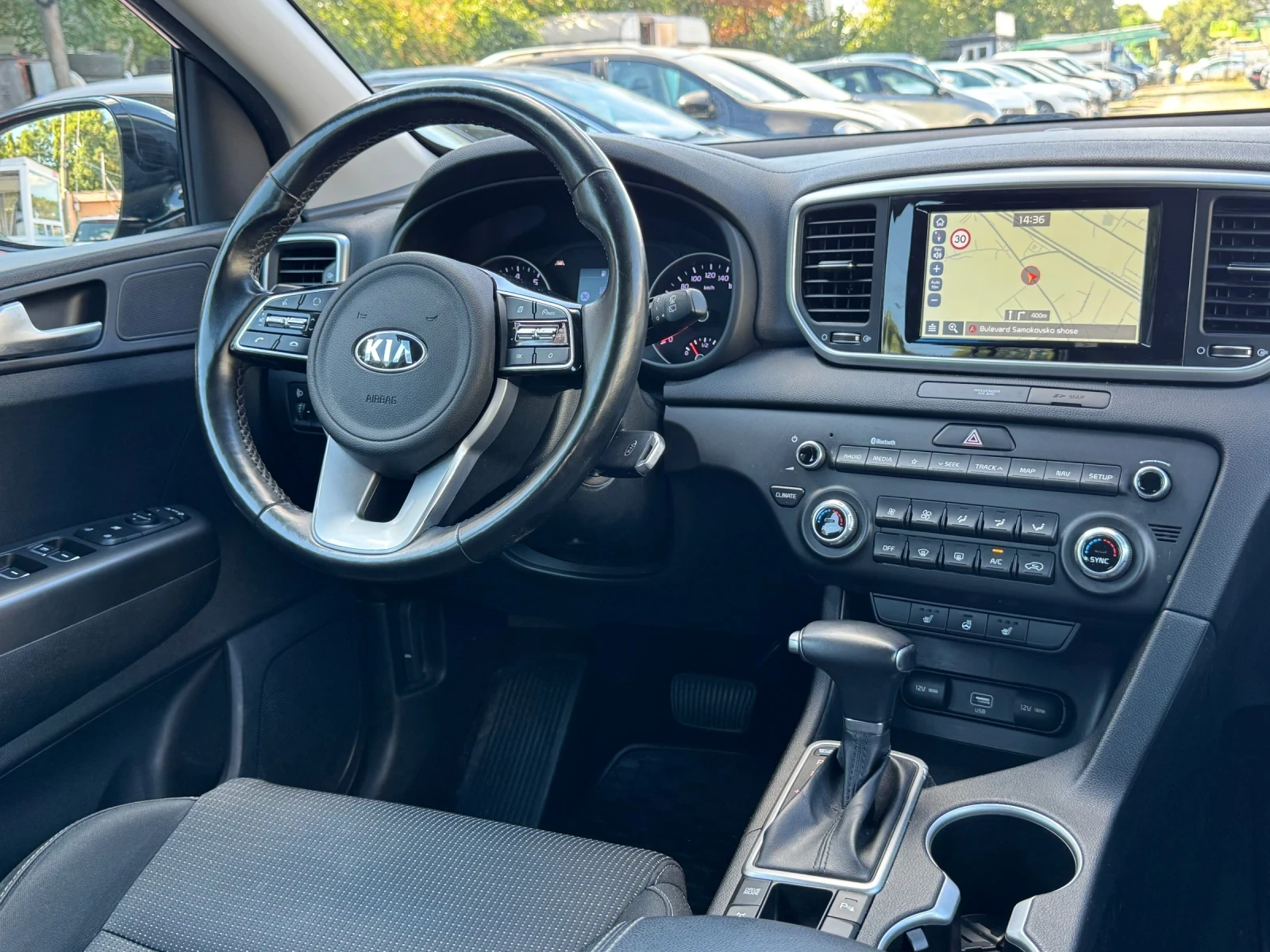 Kia Sportage FACELIFT AWD 177k.c.4x4, снимка 13 - Автомобили и джипове - 55952687