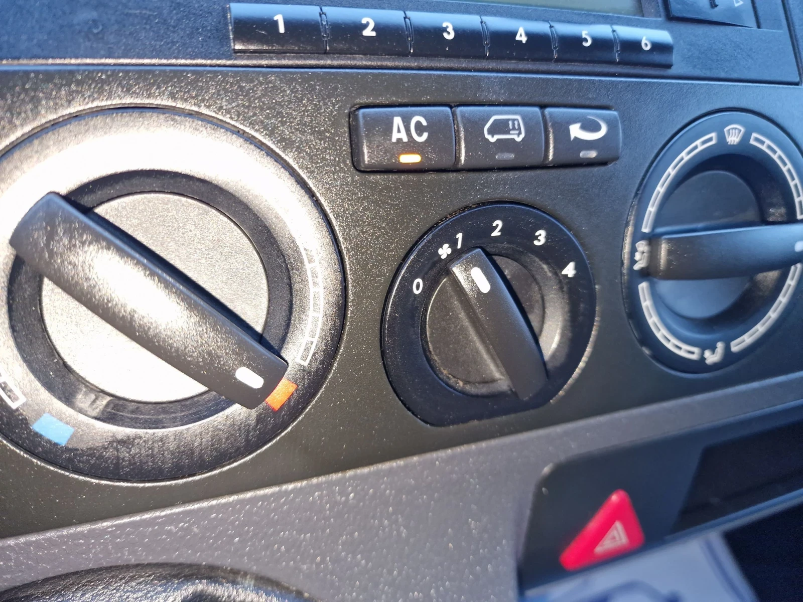 VW T5 1.9TDI  200000km, снимка 10 - Бусове и автобуси - 53992994