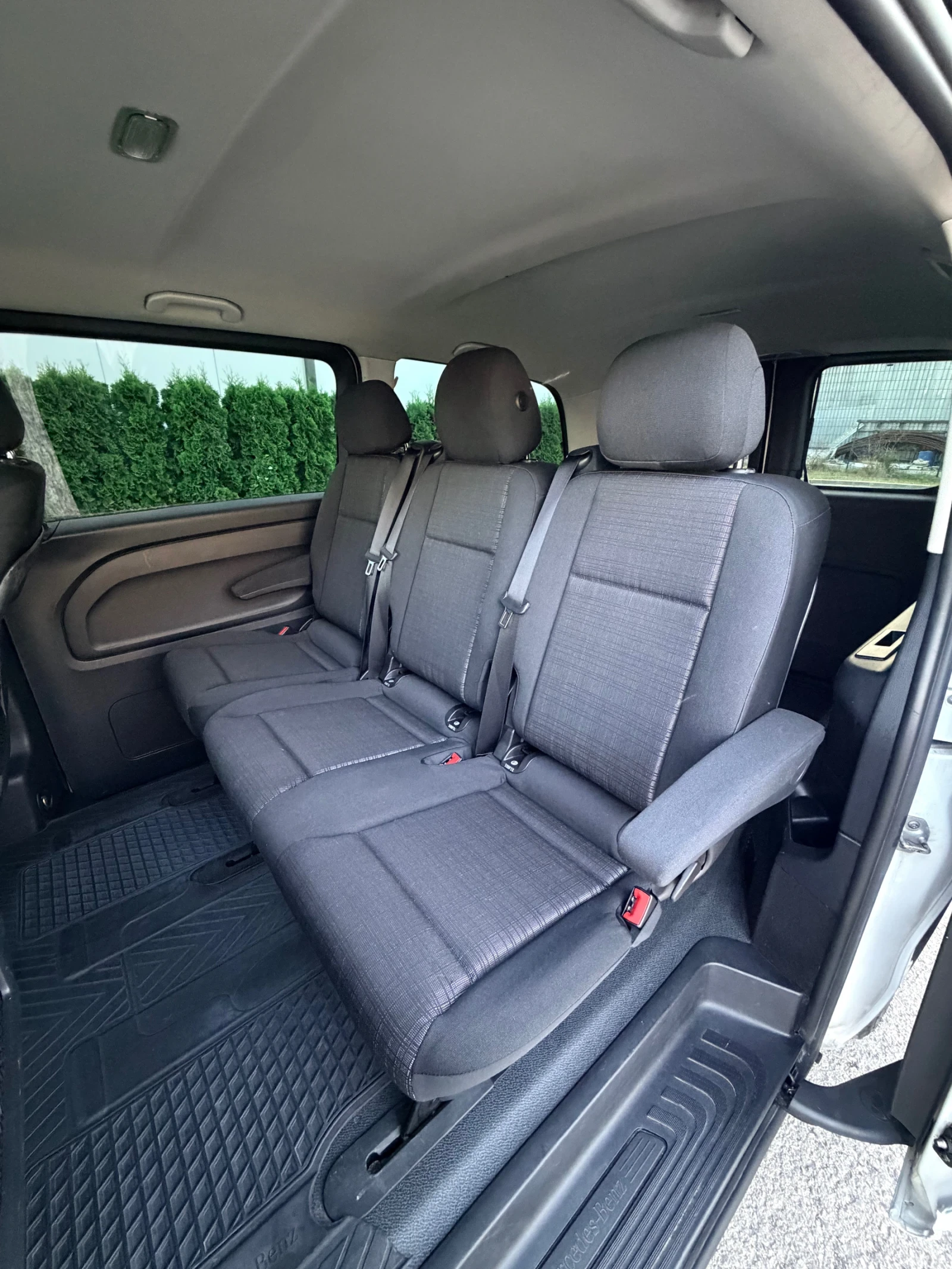 Mercedes-Benz Vito 116 CDI* LED* 5 МЕСТА* ИТАЛИЯ* НАВИГАЦИЯ* КАМЕРА, снимка 13 - Бусове и автобуси - 55779517
