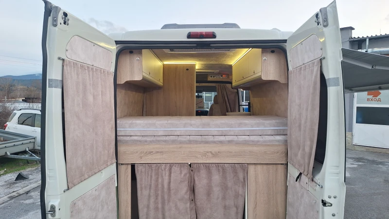 Кемпер HYMER / ERIBA, снимка 8 - Каравани и кемпери - 53564732