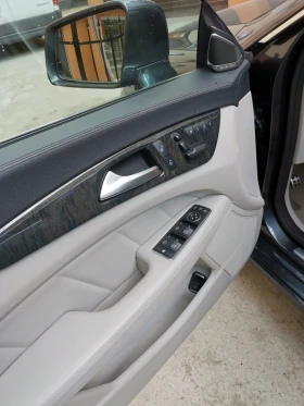 Mercedes-Benz CLS 350, снимка 13