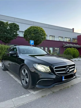 Mercedes-Benz E 220, снимка 2