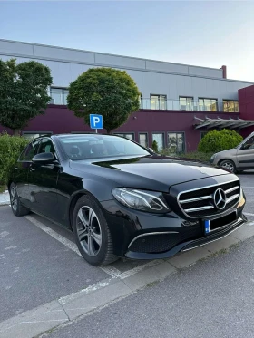 Mercedes-Benz E 220, снимка 12