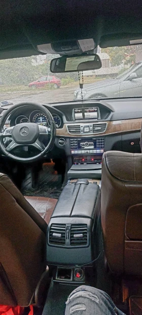 Обява за продажба на Mercedes-Benz E 350 BLACK AVANGARDE 3.0d4?4 ~27 900 лв. - изображение 11