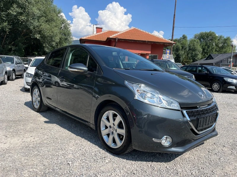 Peugeot 208 1.2I EURO 5B, снимка 2 - Автомобили и джипове - 46634578