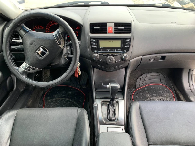 Honda Accord, снимка 4 - Автомобили и джипове - 47077071