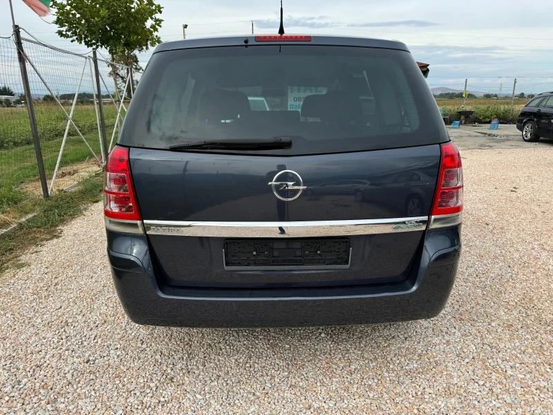 Opel Zafira 1.7cdti 7 Места, снимка 6 - Автомобили и джипове - 47270619