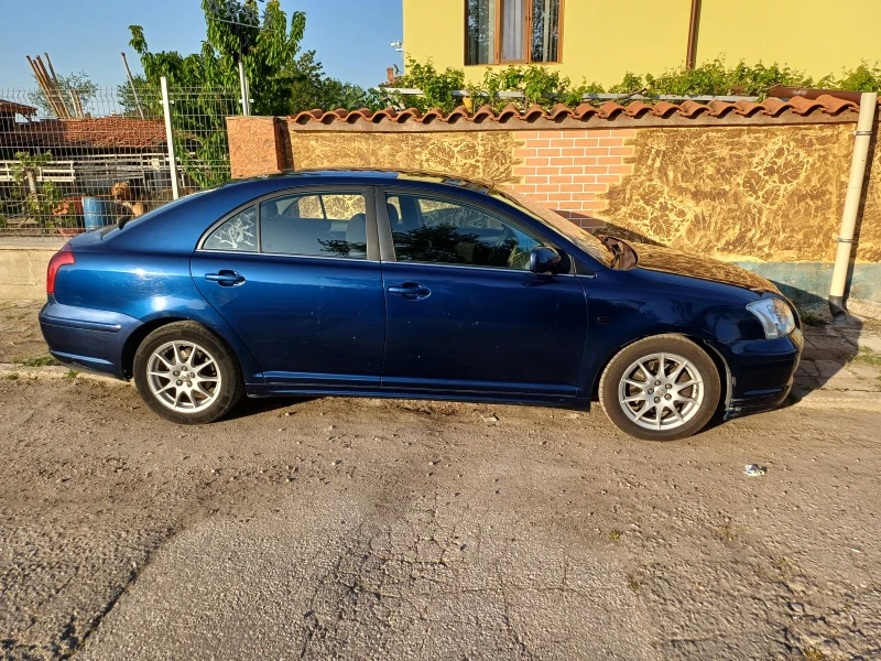 Toyota Avensis 2.0 D4D, снимка 5 - Автомобили и джипове - 47558442