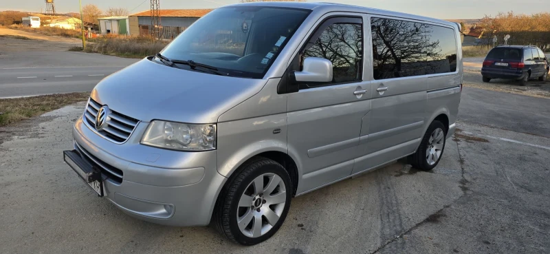 VW Multivan, снимка 2 - Автомобили и джипове - 48120162