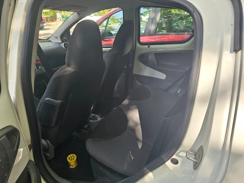 Toyota Aygo, снимка 6 - Автомобили и джипове - 51151376