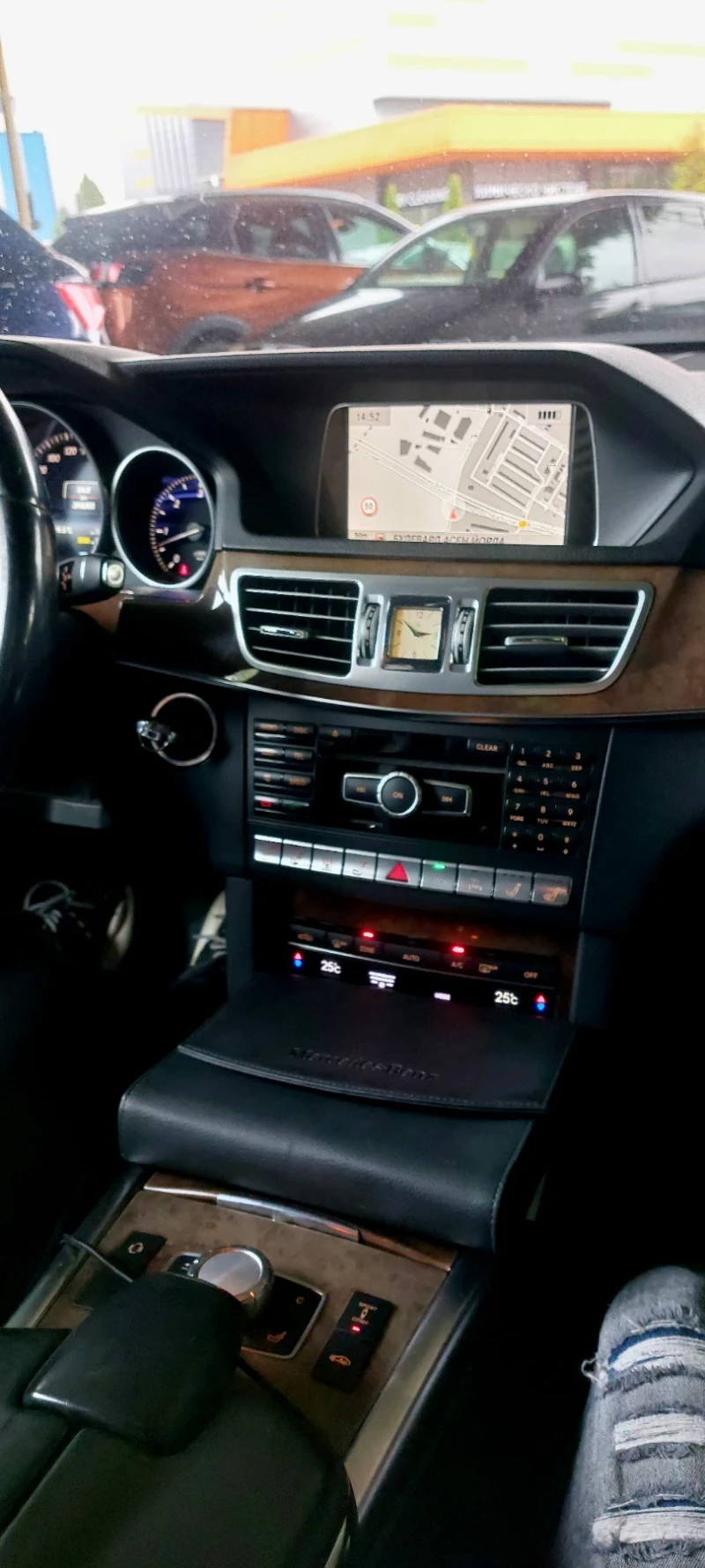 Mercedes-Benz E 350 BLACK AVANGARDE 3.0d4?4, снимка 7 - Автомобили и джипове - 51998152