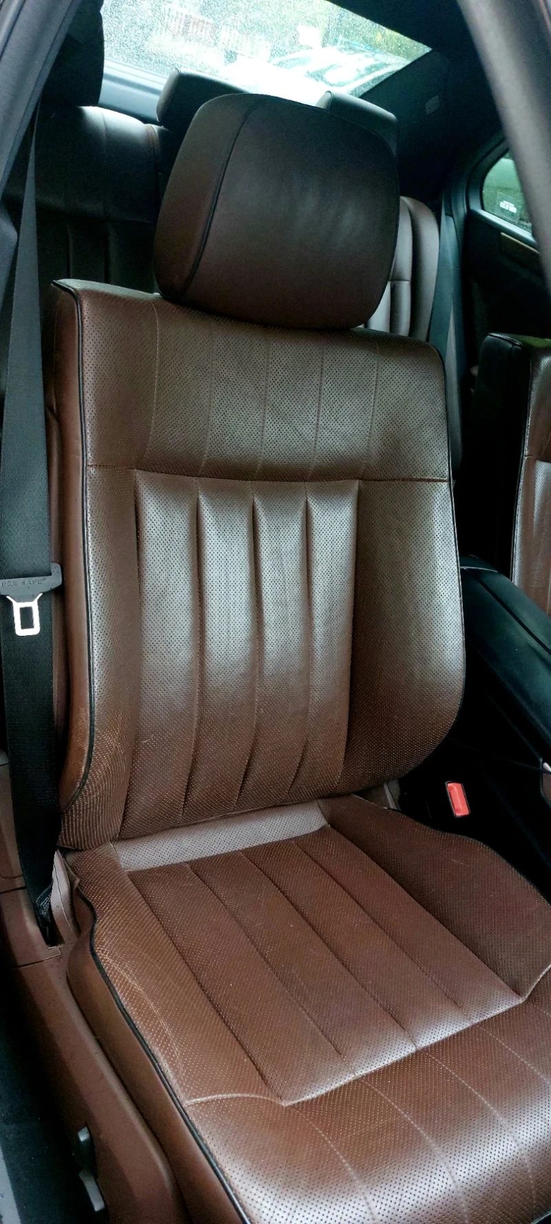 Mercedes-Benz E 350 BLACK AVANGARDE 3.0d4?4, снимка 9 - Автомобили и джипове - 51998152