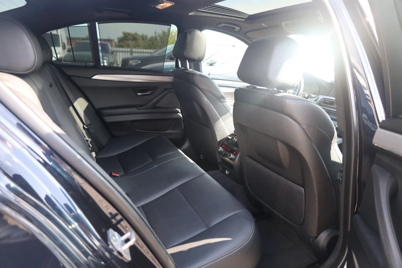 BMW 535 d xDrive M KeyGO SoftClose Digital HuD 4xSzH #iCar, снимка 9 - Автомобили и джипове - 52246354