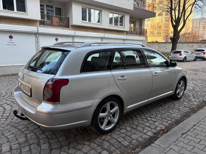Toyota Avensis, снимка 6 - Автомобили и джипове - 52740136