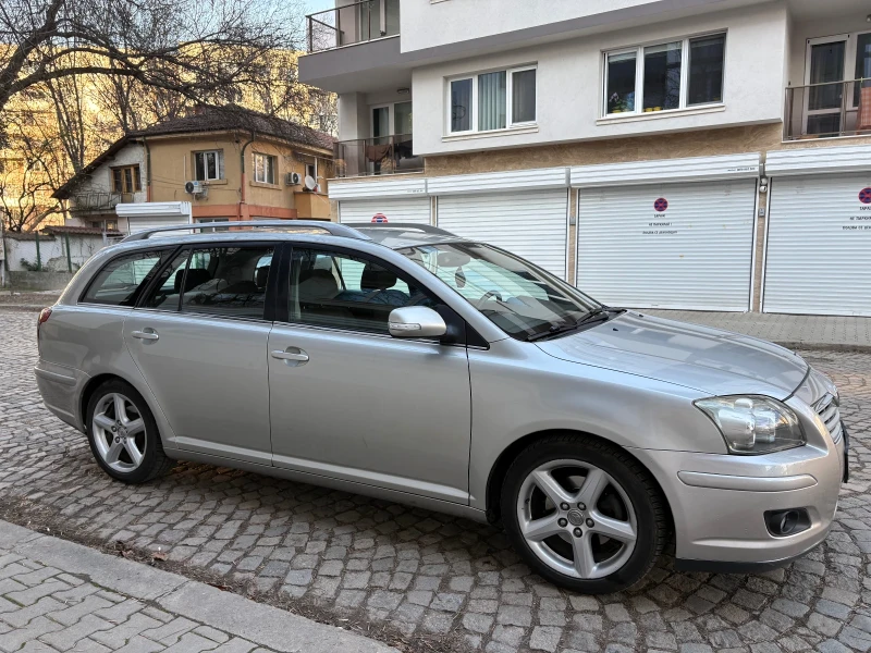 Toyota Avensis, снимка 8 - Автомобили и джипове - 52740136